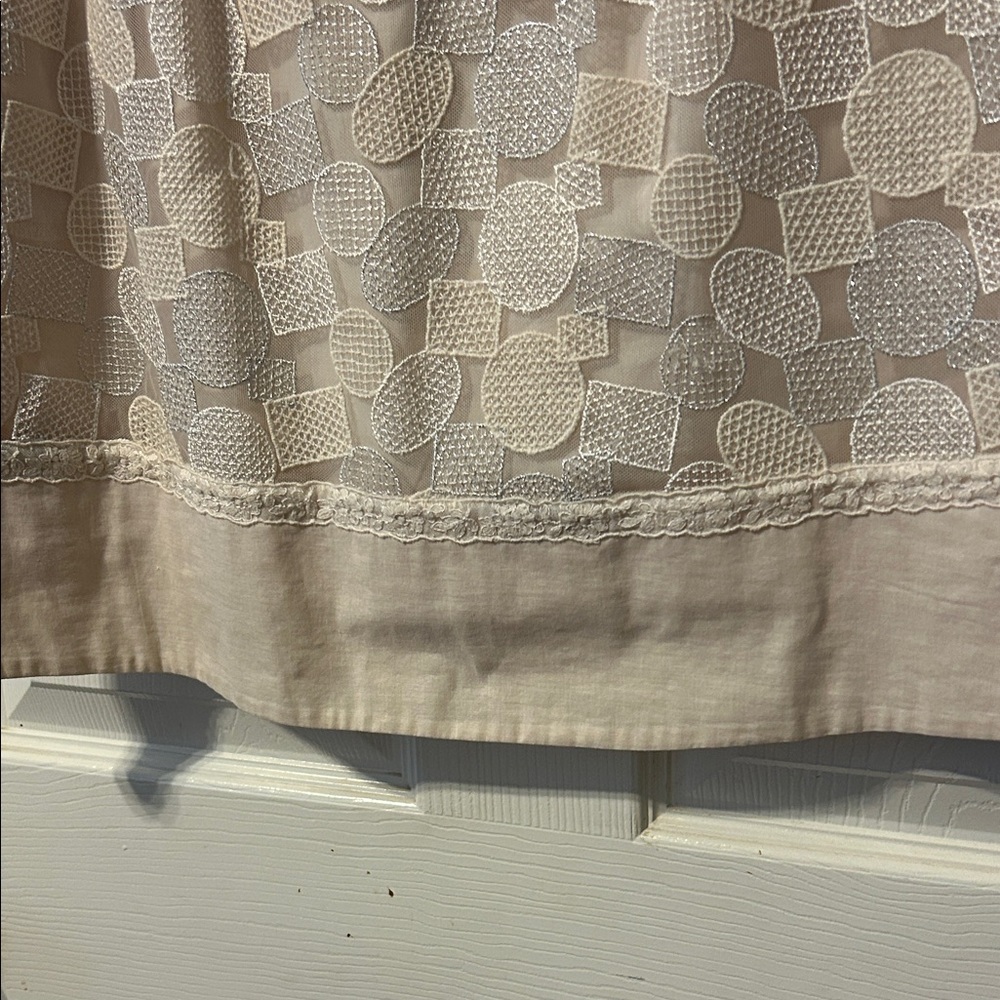 Weston Wear cream and silver dress. Pockets and lining. Medium - Picture 4 of 9